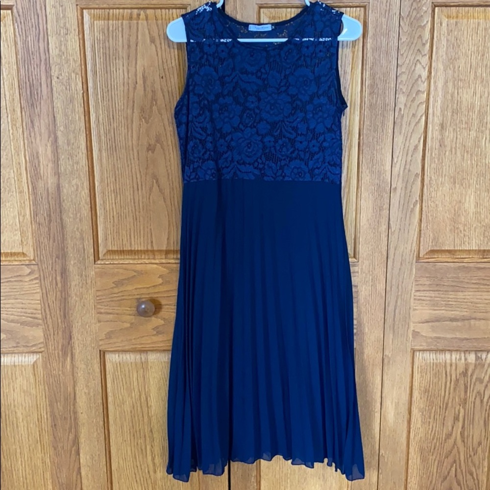 $5 SALE Lace top and flow bottom dress